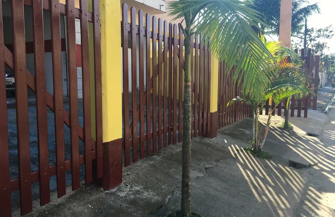 Condomínio Ubamar-1
